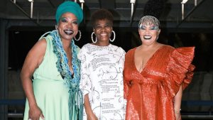 Mônica Anjos celebra o candomblé e a ancestralidade em desfile na Casa de Criadores