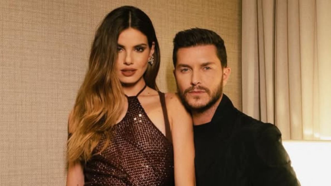 Camila Queiroz e Klebber Toledo em um evento | Reprodução/ Instagram/ @camilaqueiroz