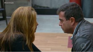 Power Couple Brasil 7: Dhomini alfineta Carol após DR