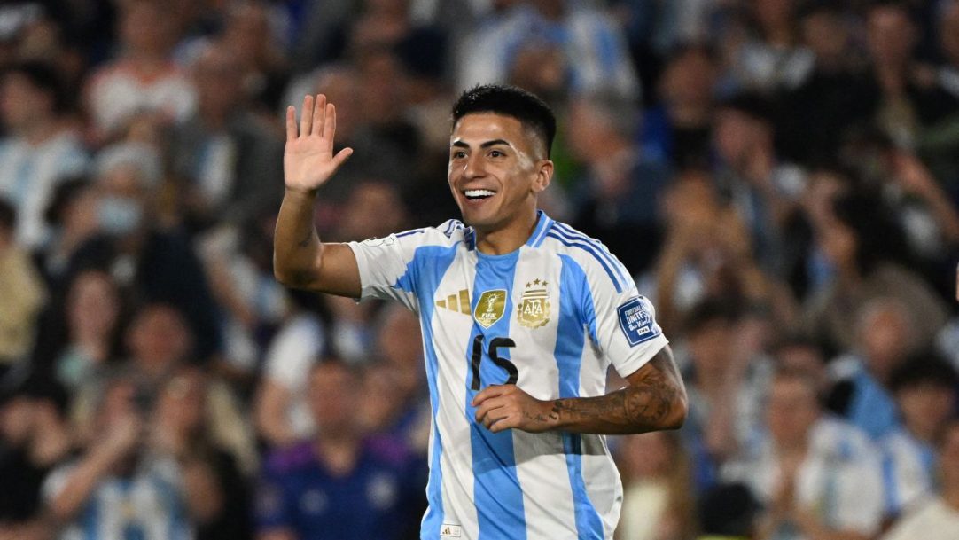 Zenit faz proposta milionária por Thiago Almada e entra na disputa pelo meia argentino