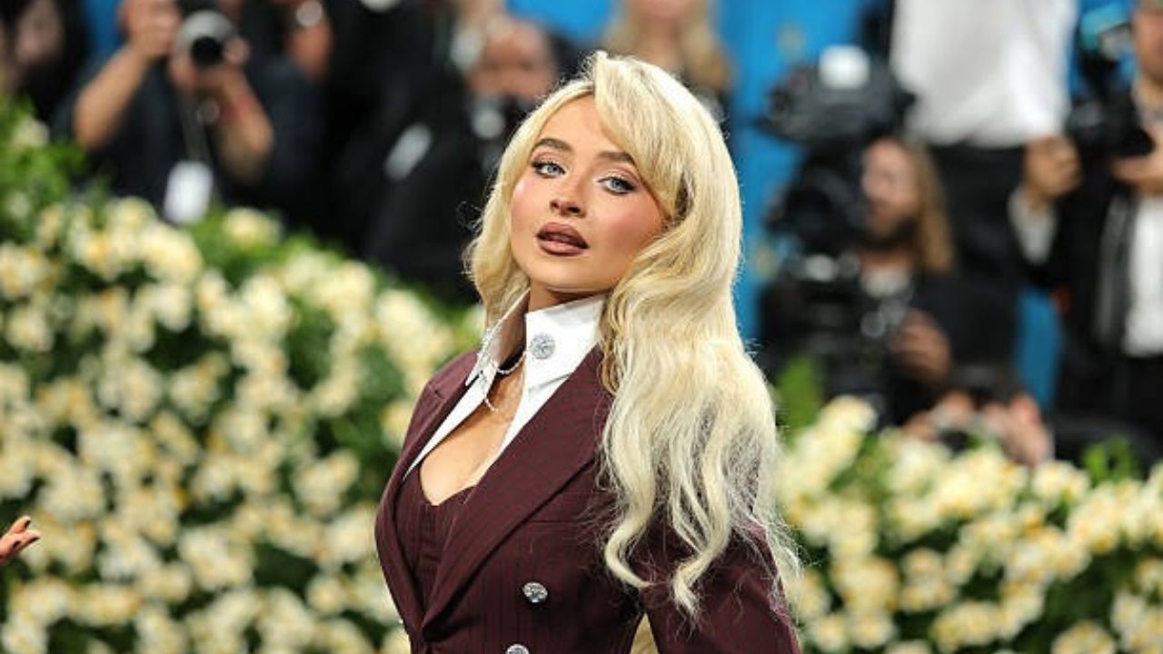 Cantora Pop Sabrina Carpenter | Reprodução/Dia Dipasupil/Getty Images Embed