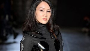 Em desfile, Shitsurei critica o olhar exótico sobre corpos de mulheres nipo-brasileiras