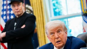 Trump critica Elon Musk por criação de novo partido: “Desastre total”