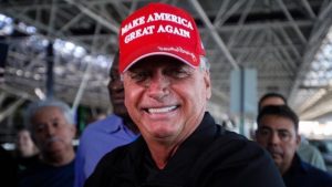 Jair Bolsonaro quer negociar com Trump pelo fim do tarifaço