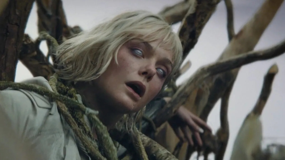 Elle Fanning vive dois papéis no novo filme da franquia Predador