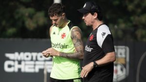 Vasco encara maratona de jogos e viagens na retomada da temporada