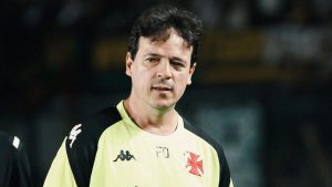 Vasco sofre com baixa eficiência nas finalizações sob comando de Diniz