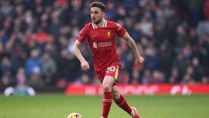Camisa usada por Diogo Jota é aposentada em definitivo pelo Liverpool