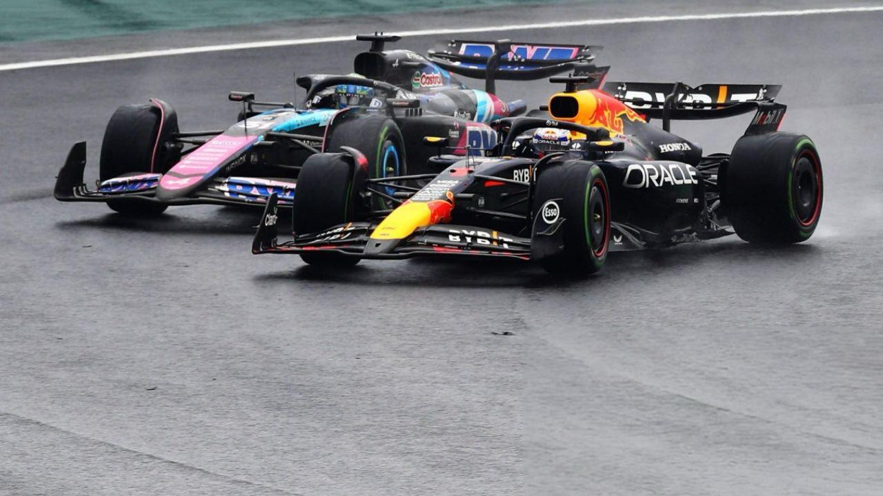 Esteban Ocon e Max Verstappen no GP de Interlagos 2024 I Reprodução/ 	Peter Fox - Formula 1/ Getty Images Embed