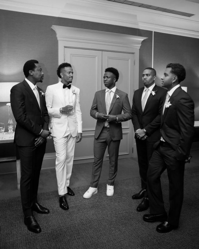 Convidados conversando