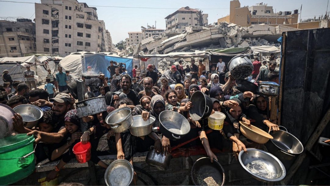Israel libera envio de ajuda aérea a Faixa de Gaza