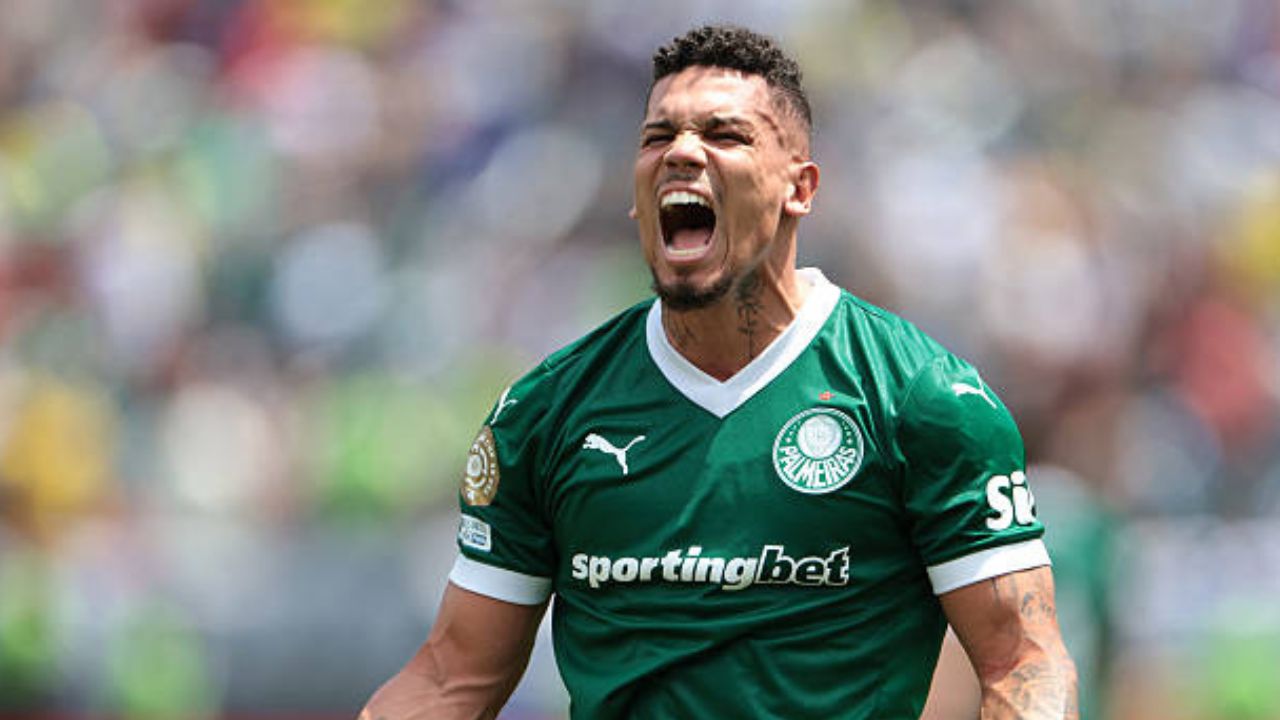 Paulinho comemora classificação do Palmeiras no Mundial | Reprodução/Jonathan Moscrop/Getty Images Embed