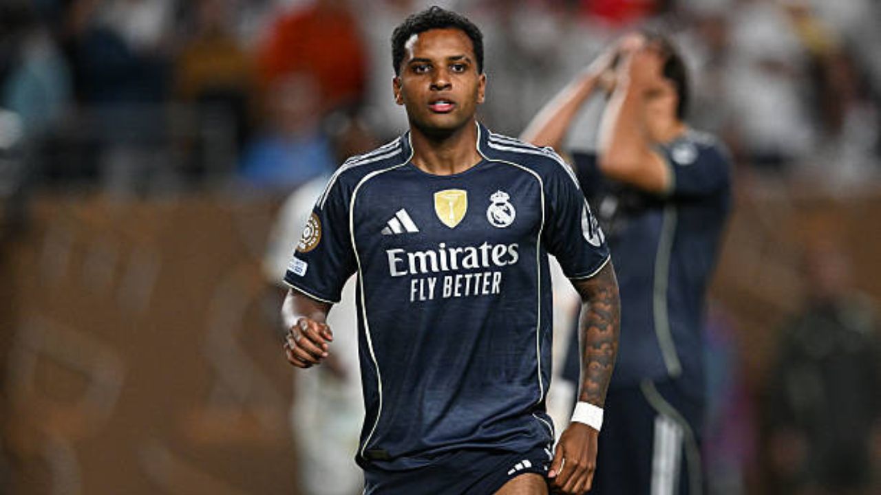 Rodrygo em partida contra Red Bull Salzburg pelo Mundial de Clubes | Reprodução/Stephen Nadler/ISI Photos/Getty Images Embed
