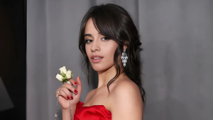 Camila Cabello elogia fãs brasileiros em entrevista