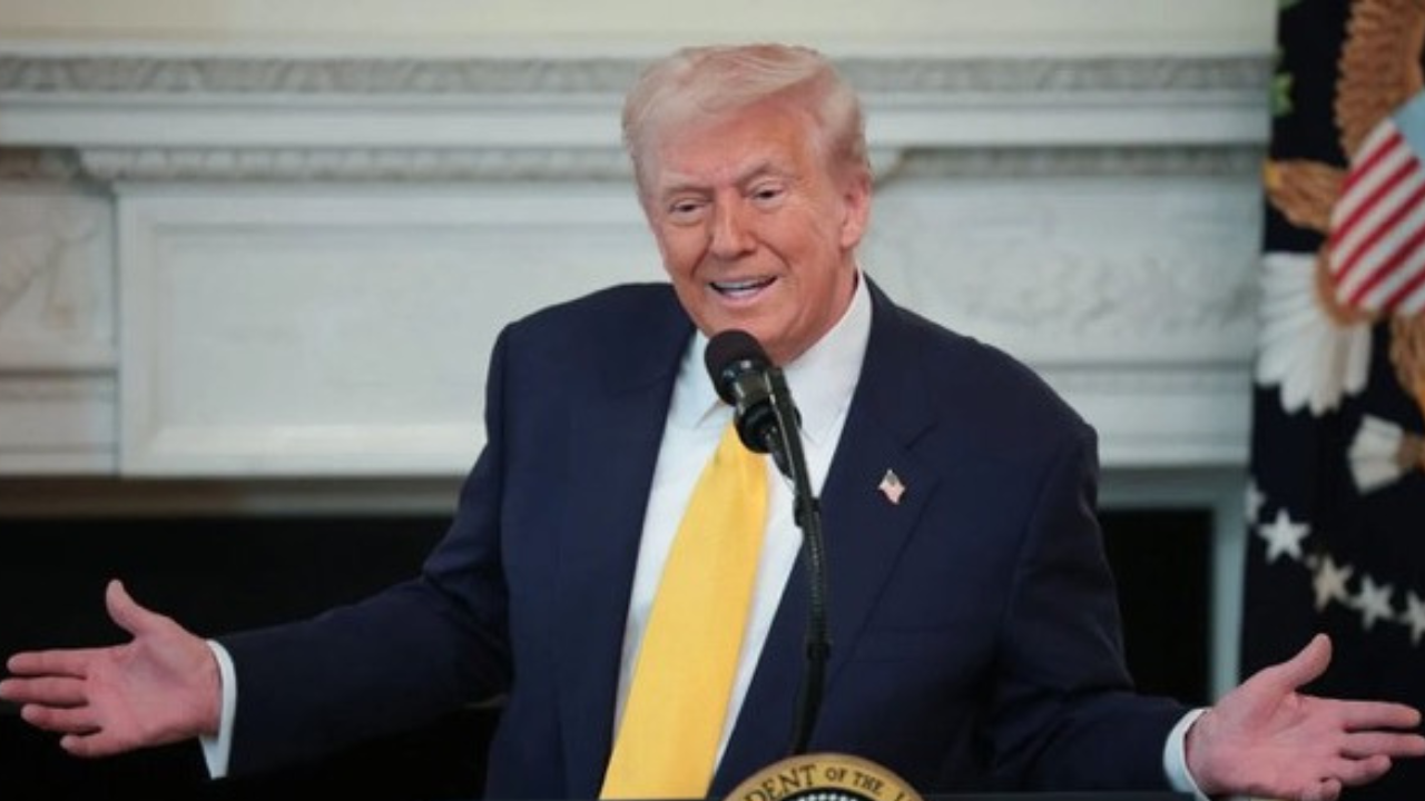 Trump discursa em reunião | Reprodução/Win McNamee/Getty Images Embed