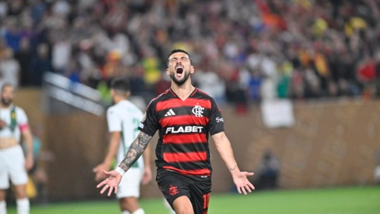 Arrascaeta comemora gol pelo Flamengo | Reprodução/x/@geglobo