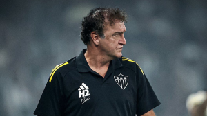 Cuca quebra silêncio sobre possível saída de Scarpa