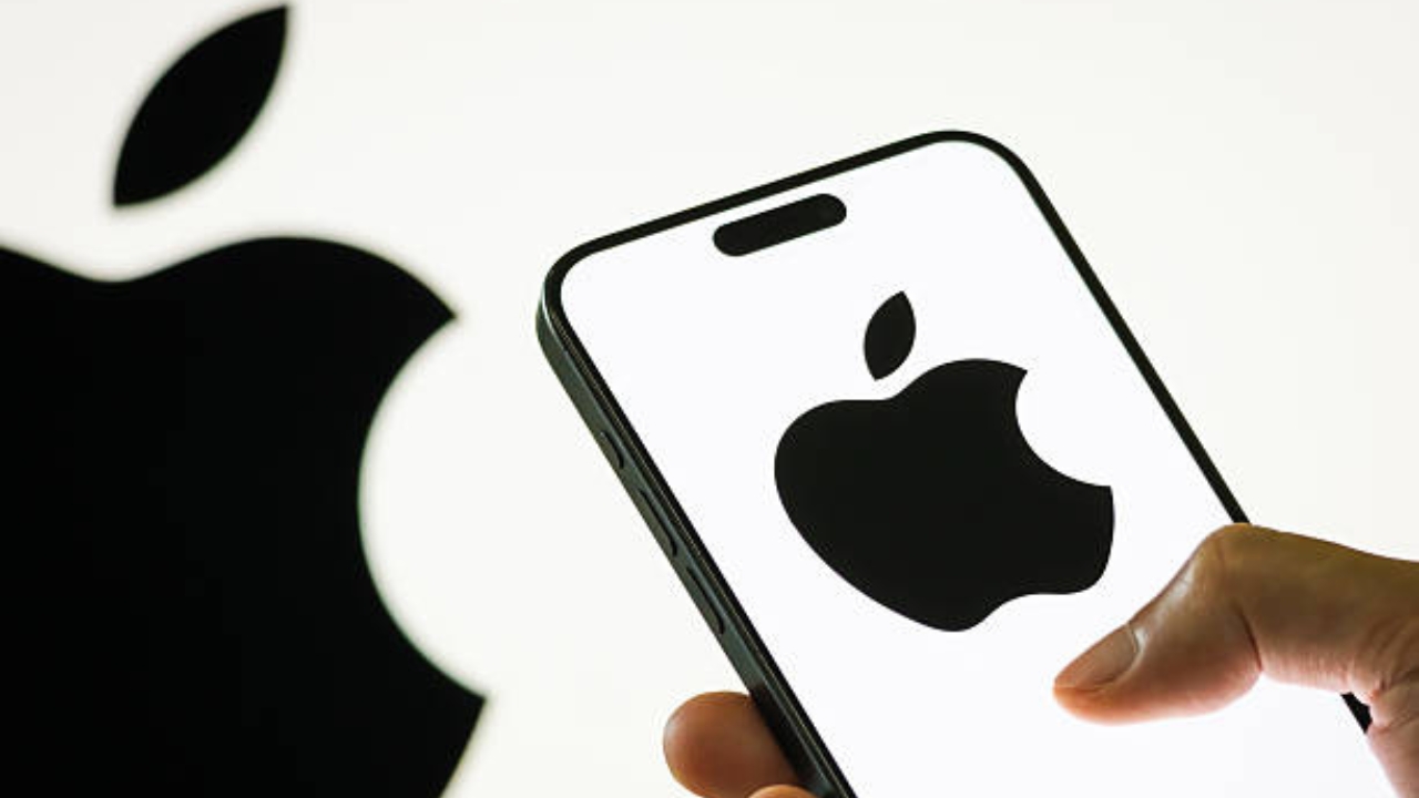 Apple irá lançar Iphone 17 em setembro | Reprodução/Cheng Xin/Getty Images Embed