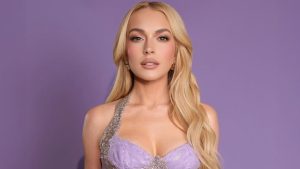 Lindsay Lohan recria look de “Sexta-Feira Muito Louca” em première