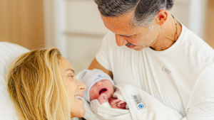 Nasceu! Babi Beluco comemora a chegada do filho após 12 horas de trabalho de parto