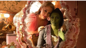 Segunda parte de ”Wicked” ganha pôsteres com Ariana Grande e Cynthia Erivo