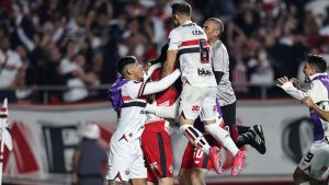 São Paulo se classifica na Libertadores 2025 nos pênaltis