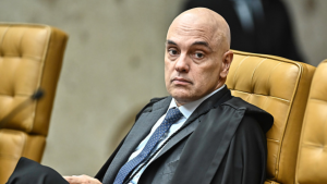 Moraes pede detalhes à PGR sobre reforço policial na residência de Bolsonaro