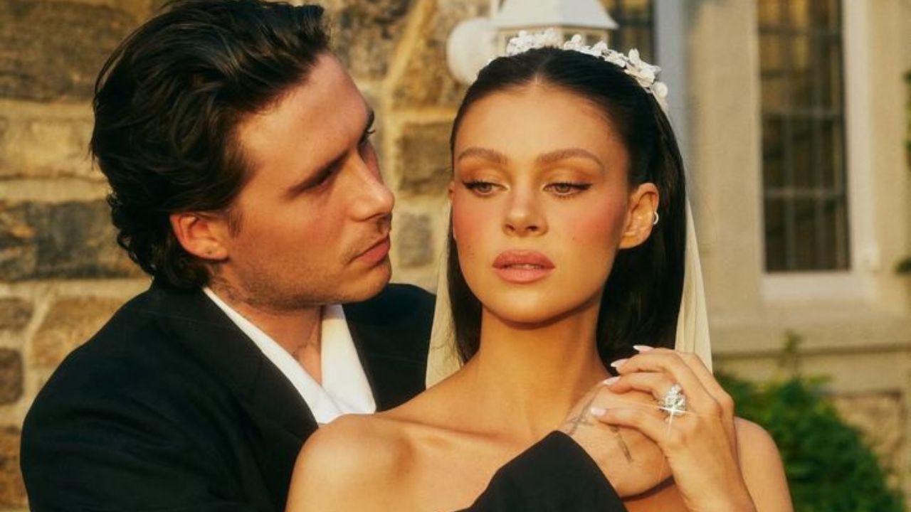 Nicola Peltz usa vestido vintage Dolce & Gabbana para afterparty da renovação de votos com Brooklyn Beckham I Reprodução/Instagram/@nicolaannepeltzbeckham
