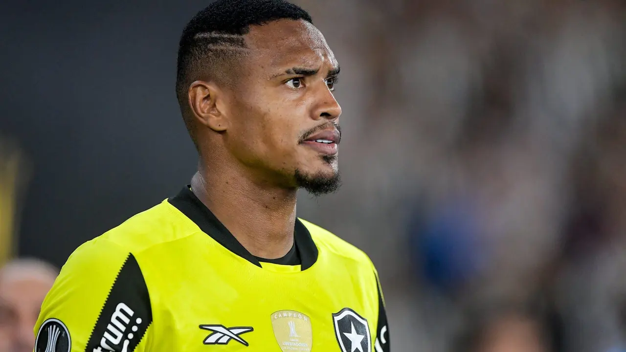 Goleiro John, nome importante do Botafogo em 2024 | Reprodução/Thiago Ribeiro/AGIF
