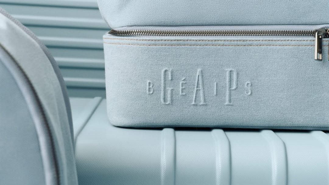 Malas de viagem da coleção GAP e BÉIS com Shay Mitchell l
I Reprodução/Instagram/@gap