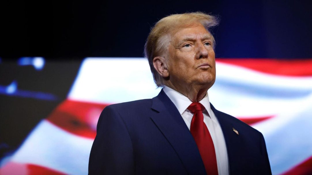 Trump encerra proteção do Serviço Secreto para Kamala Harris