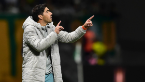 Palmeiras se ajusta sem Lucas Evangelista e Abel Ferreira redesenha meio-campo