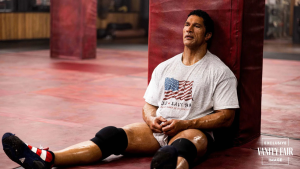 ‘Coração de Lutador’ é aplaudido por 15 minutos e emociona Dwayne Johnson