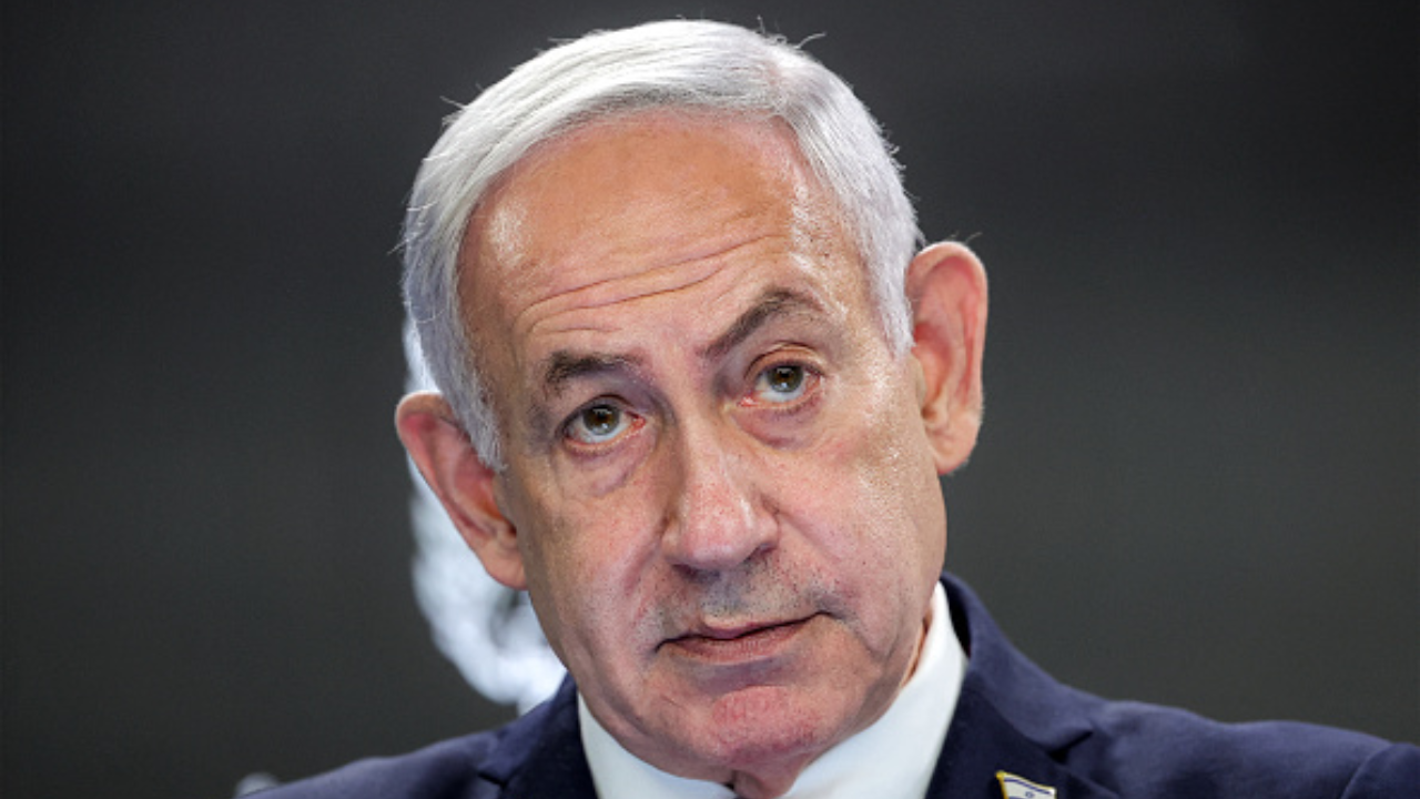 O primeiro-ministro de Israel, Benjamin Netanyahu | Reprodução/Abir Sultan/Pool/AFP/Getty Images Embed