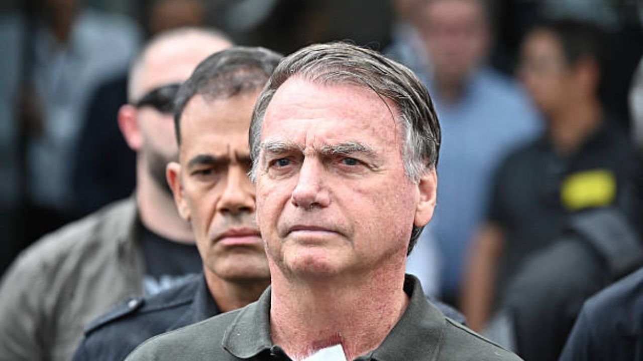 Jair Bolsonaro | Reprodução/Ton Molina/Getty Imagens Embed