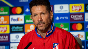 Simeone desfalca jogo por suspensão
