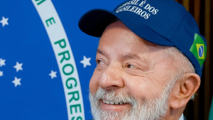 Lula debate sobre “chantagem tarifária” em cúpula virtual do BRICS