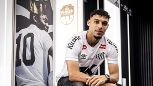 Victor Hugo revela contato com Sampaoli antes de ir ao Santos