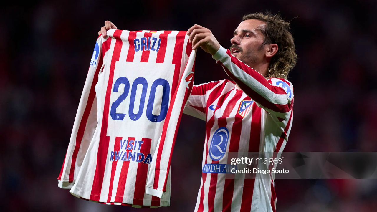 Griezmann em comemoração dos 200 gols | Reprodução/Diego Souto/Getty Images Embed