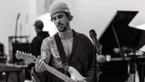 Justin Bieber movimenta fãs e prepara lançamento do álbum “SWAG 3”