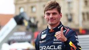 GP do Azerbaijão: Verstappen conquista pole em classificação memorável