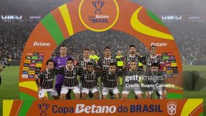 Outubro no Brasil: Série A apertada, semis da Liberta e um jogo de xadrez físico