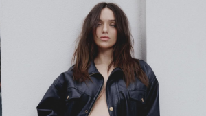 Rafa Kalimann exibe barriga de gravidez no The Town e diz estar segura com o corpo