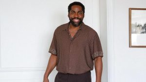 Lazaro Ramos compartilha convite do Emmy Internacional nas redes sociais