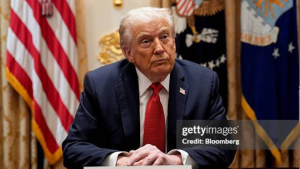 Trump novamente ameaça taxar a China caso não haja um acordo entre Washington e Pequim