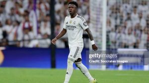 Vini Jr. pede desculpas e recebe elogios de Xabi Alonso: “Foi impecável”