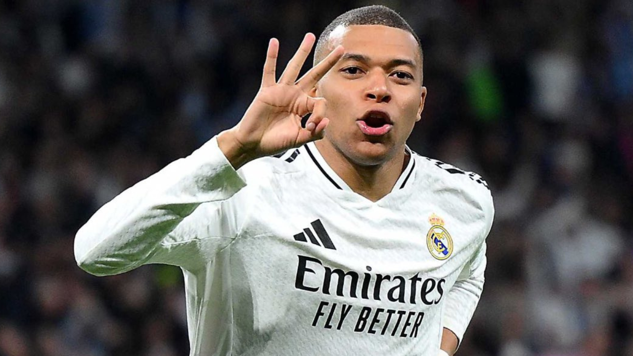 mbappé atuando pelo Real Madrid | Reprodução/x/@cr7Brasil