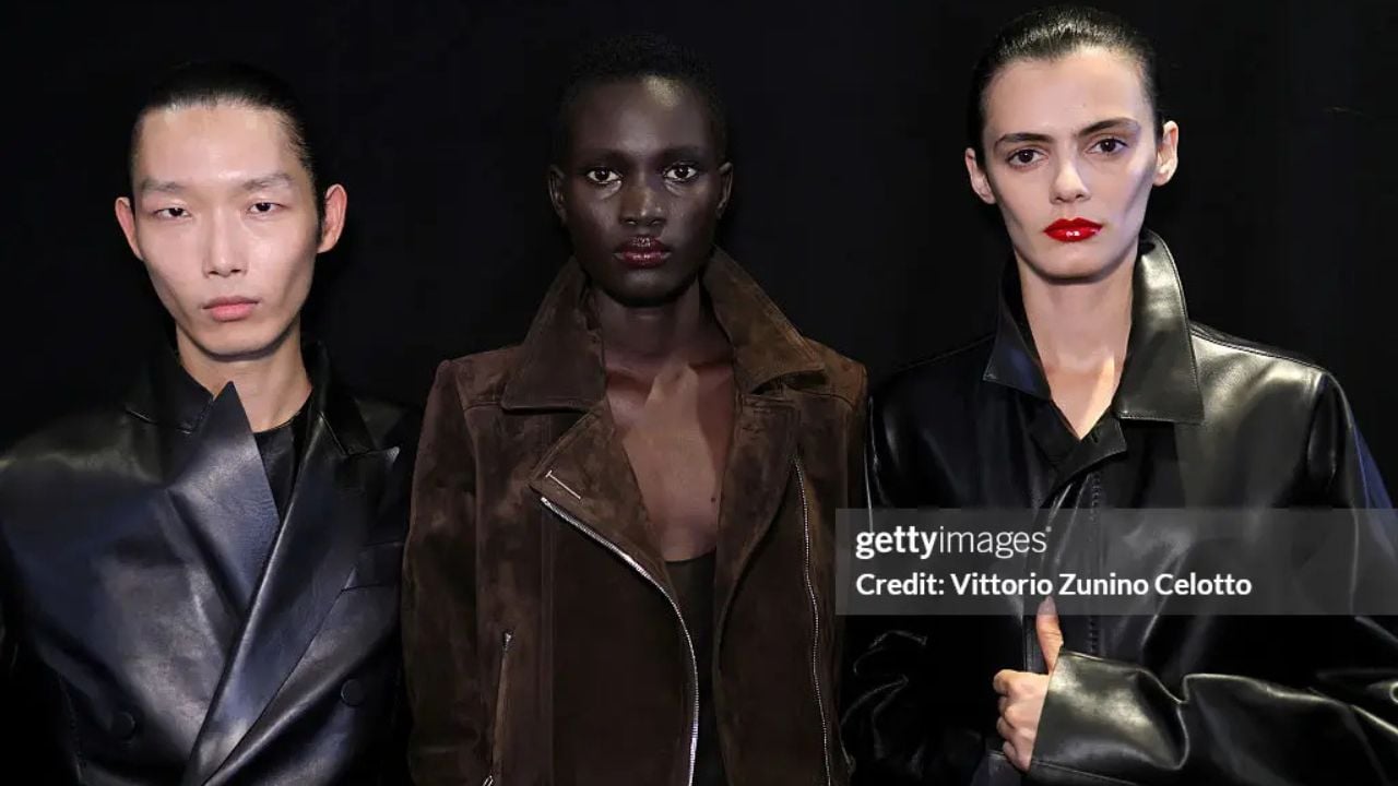 Tom Ford aposta em lábios brilhantes e cílios de boneca na Paris Fashion Week | Reprodução/ Vittorio Zunino Celotto/Getty images Embed
