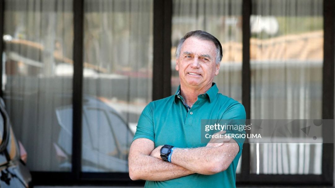 Bolsonaro pede autorização a Moraes no aniversário de 15 anos da filha