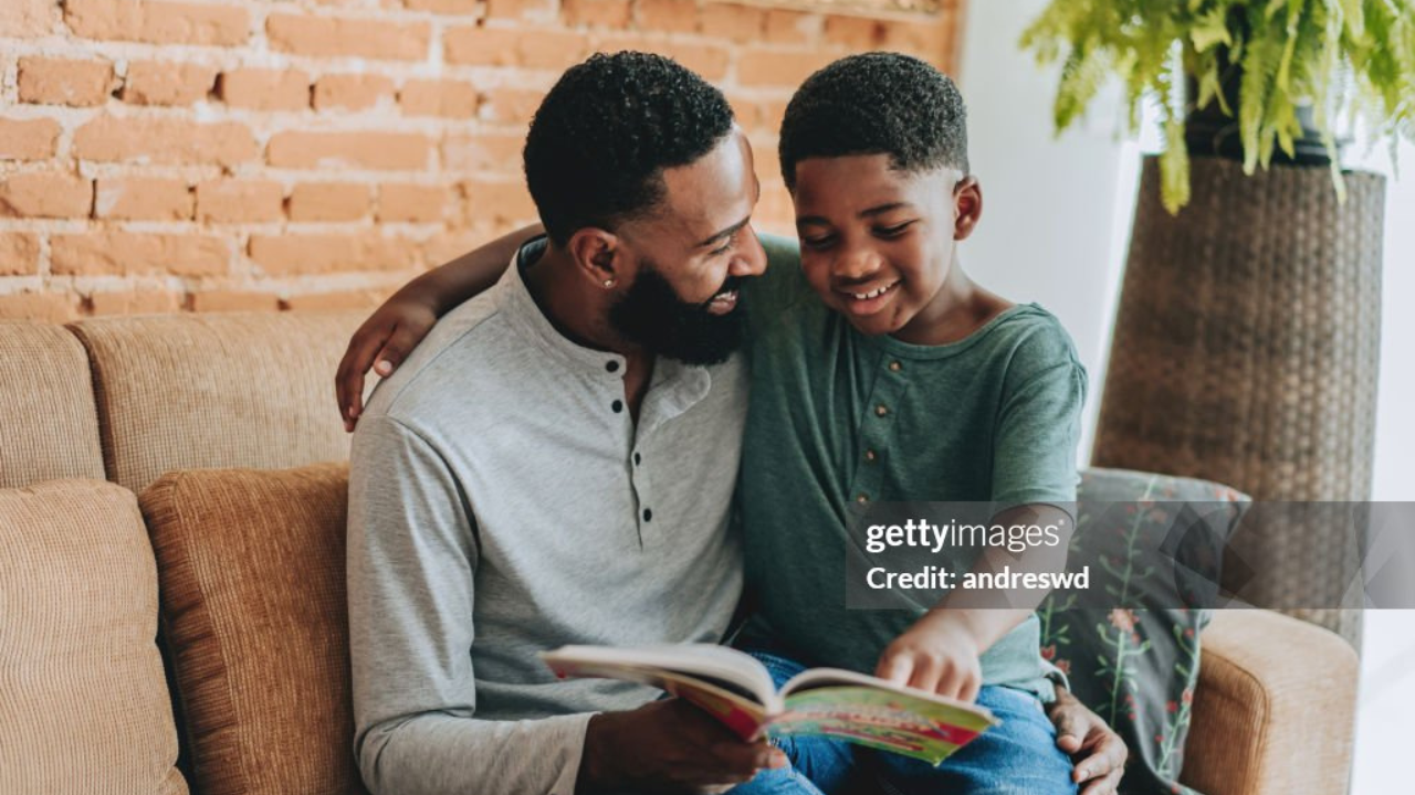 Pai e filho | Reprodução/Getty Images Embed/	andreswd